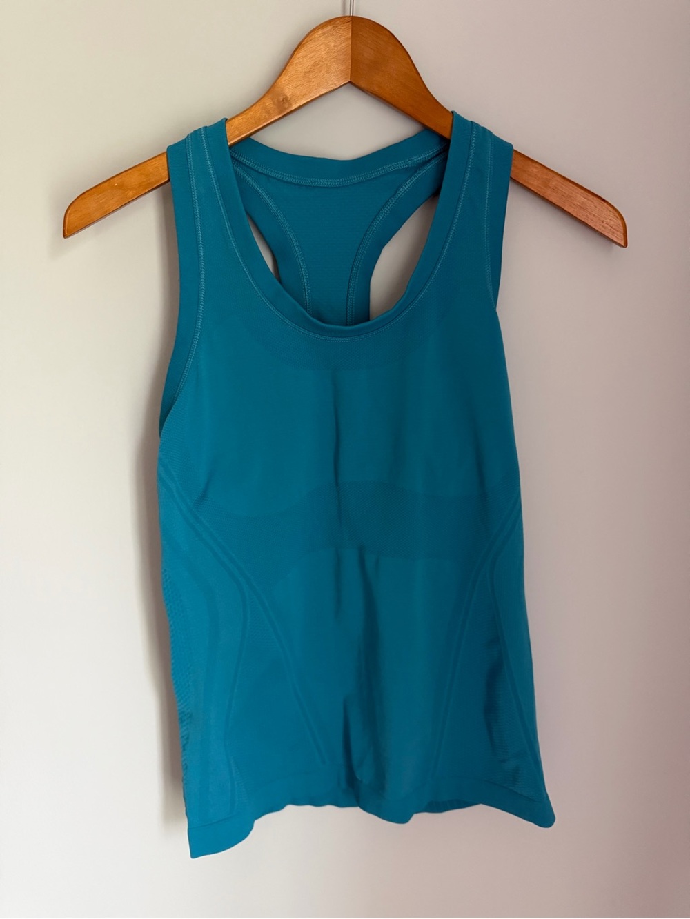 Athleta Seamless Racerback Tank Top Teal Blue Womens Small Athletic Workout
